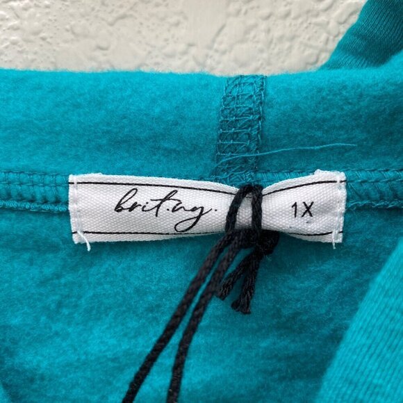 Brit NY Love Pullover Hooded Shirt Womens size 1X NEW - Picture 2 of 5